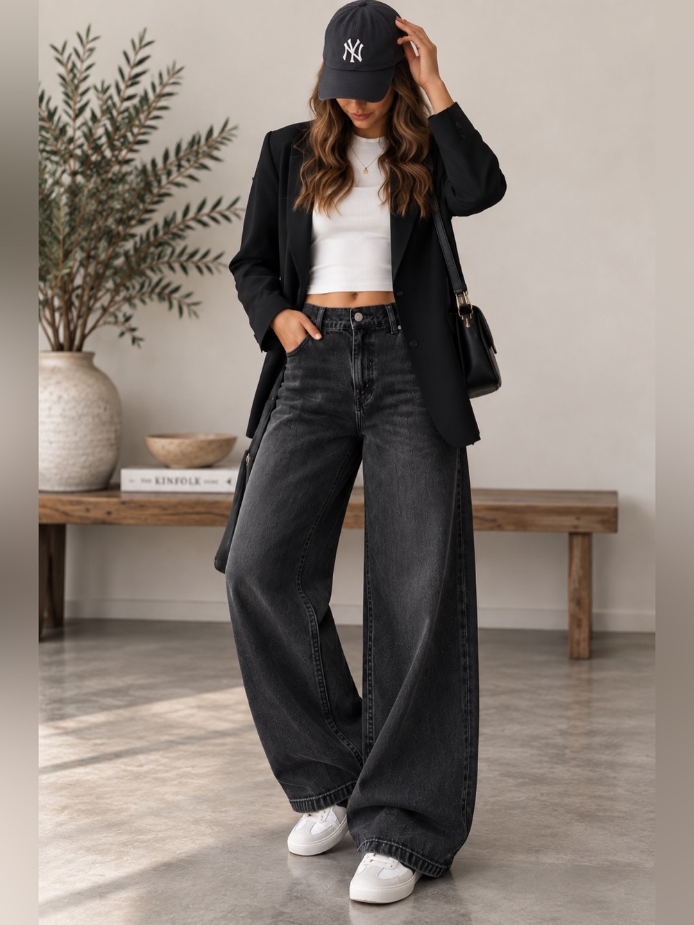 American Eagle Dreamy Drape Low Rise Ultra Wide Leg Jeans Black 4 Short NWT